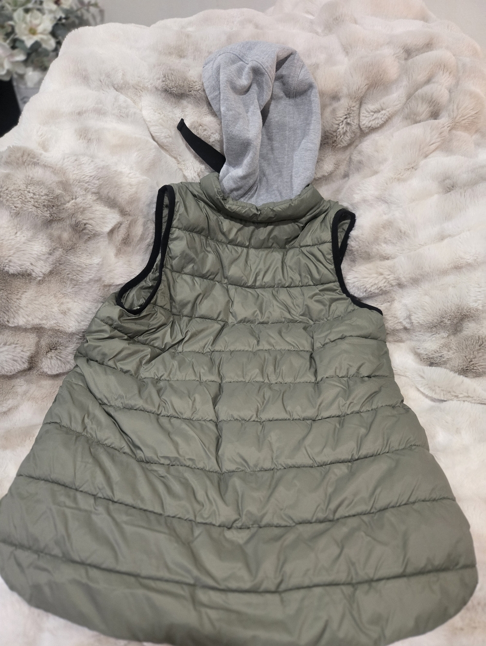 Calvin Klein Performance Quilted Hooded Vest in Olive Green and Heather Gray - Picture 3 of 4